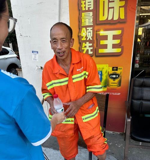 爱心守护者出装顺序攻略（打造无敌辅助，成就胜利之路）(爱心守护神怎么样)